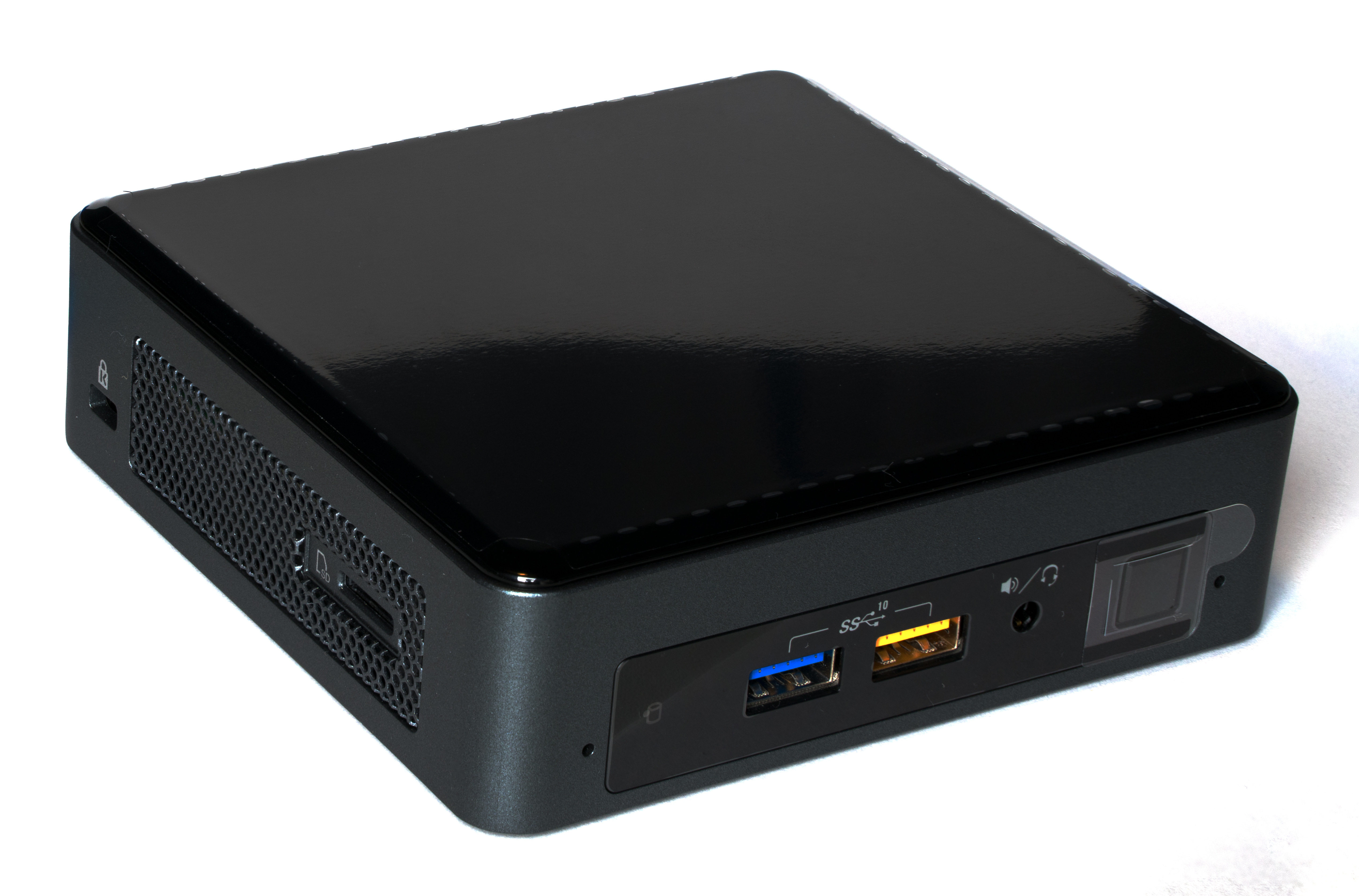 Intel NUC8 compact desktop computer